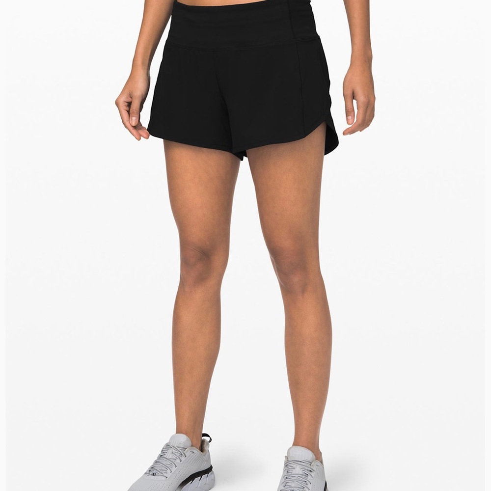 NWOT LULULEMON SZ6 Speed Up updated 4” Long Shorts